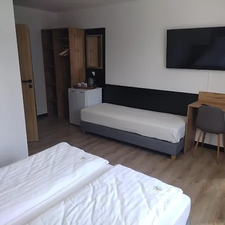 アパートホテル D.w.sunset 3*